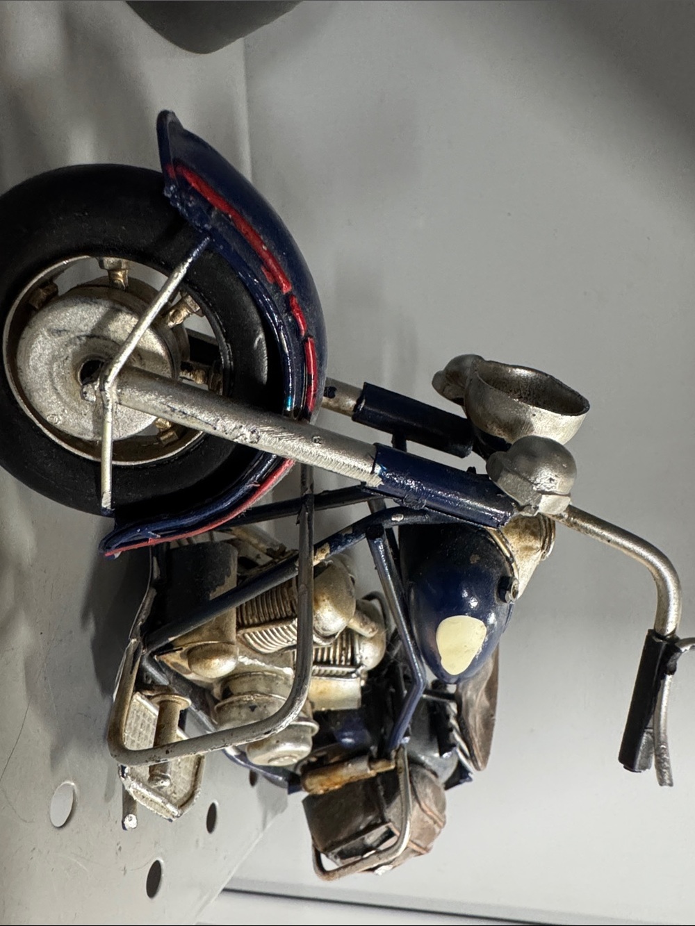 Vintage-Style Metal Motorcycle Figurine in Navy Blue and Silver